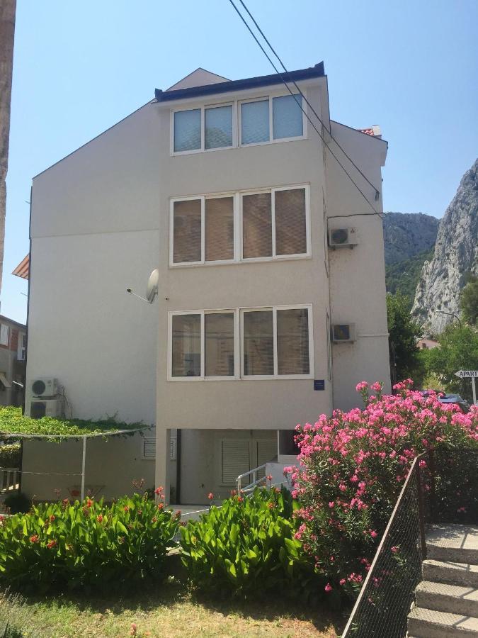 Apartment Mate Omiš Dış mekan fotoğraf